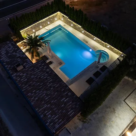 Villa Luxury Culina Murvica-heated Pool,spa,tennis I Bbq *